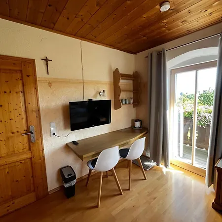 Asbichlerhof Apartamento *